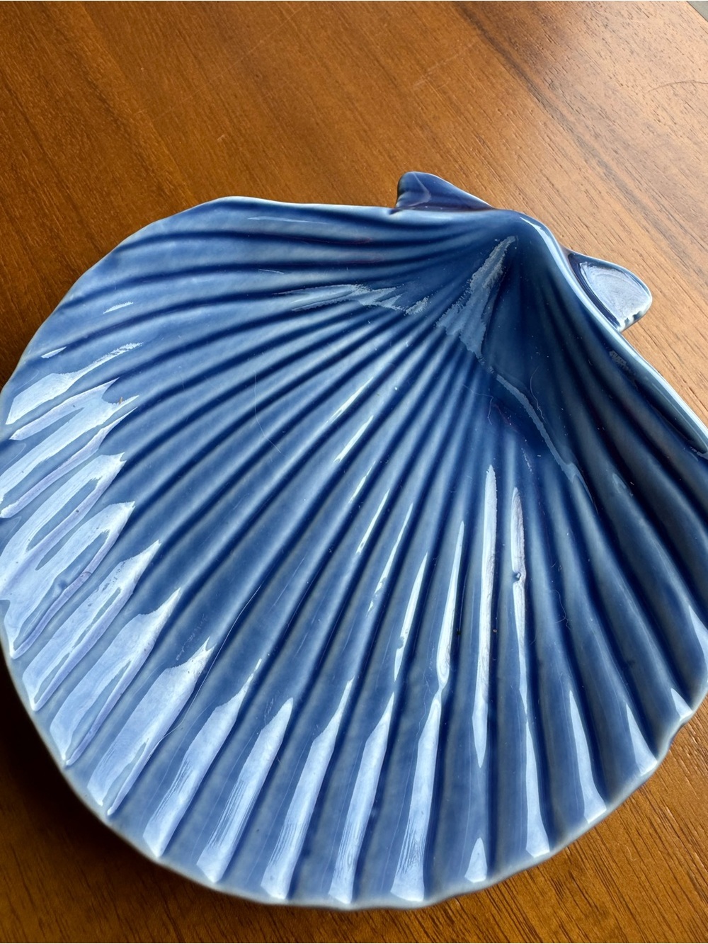 Blue Ceramic Shell Dish - Picture 7 of 10